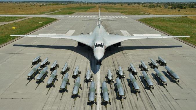 Российские ракетоносцы Ту-160М оснастят уникальными ракетами
