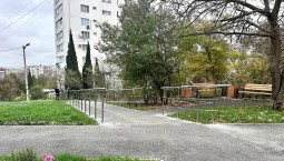 Дворы улиц Глухова и Вакуленчука благоустроили 