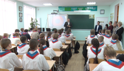 Путин отменил языковые тесты для детей соотечественников