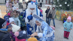 Огни новогодней ёлки зажгли в Херсонесе Таврическом 