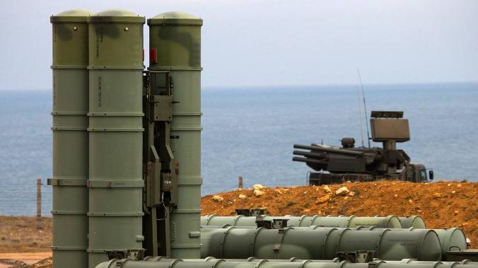 ВКС России заключили контракт на поставку первых серийных ЗРК С-500 