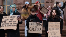 Протестующие в Киеве требуют отставки мэра Кличко