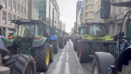 1 000 фермеров на тракторах протестуют в Брюсселе