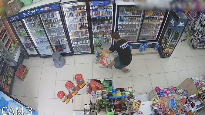 В Севастополе задержан юноша за грабёж в магазине