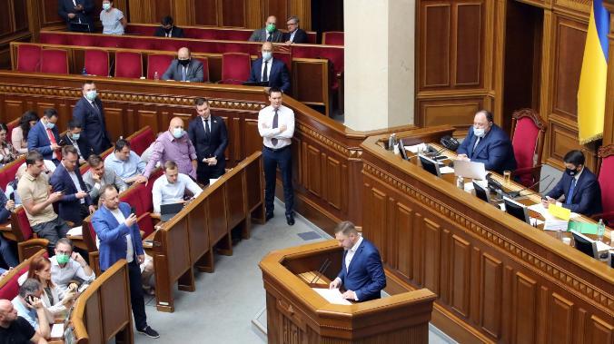 Депутаты Верховной Рады разучились говорить на украинском языке