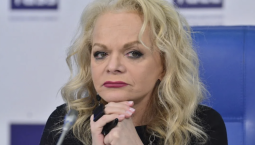 Суд выселил певицу Долину из квартиры в Москве