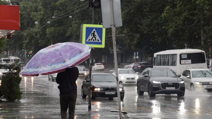 Крым накроют сильные дожди с ветром до 17 м/с