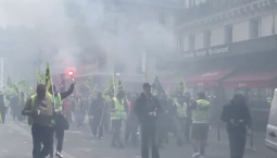 Железнодорожники массово протестуют в Париже
