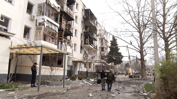 Жители улицы Корчагина приходят в себя после взрыва