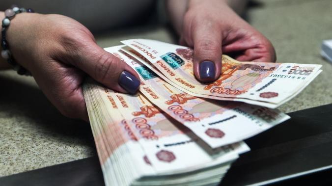 Сотрудница банка в Севастополе украла со счетов клиентов 24 млнруб. 