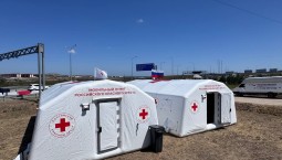 У Крымского моста открыли пункты помощи автотуристам