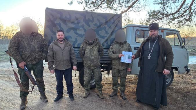Крымская митрополия отправила внедорожник в зону СВО