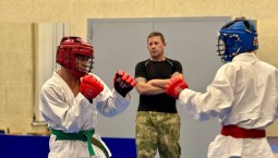 Больше чем наставник: в России отмечают день тренера