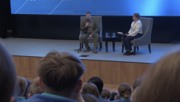 Защитник Мариуполя Андрей Антоненко встретился с артековцами