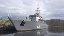 На Северный флот прибыл новейший морской тральщик «Полярный»