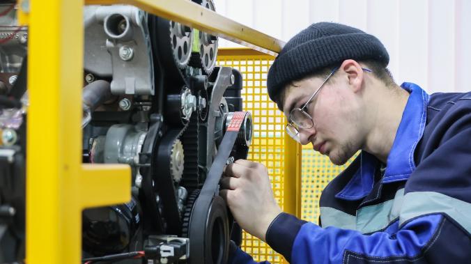 В Крыму сражаются за звание лучшего автомеханика