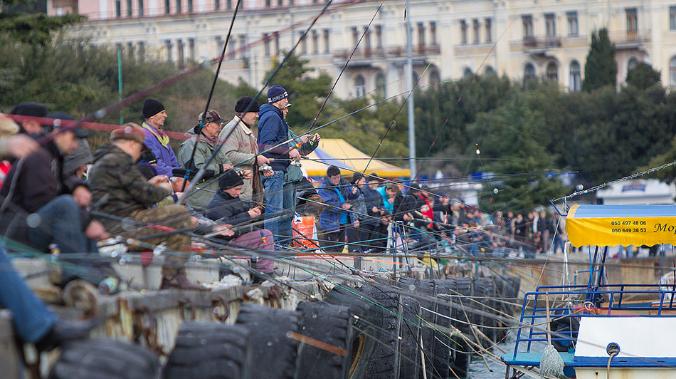 С 1 ноября вводится запрет на рыбалку в Чёрном море