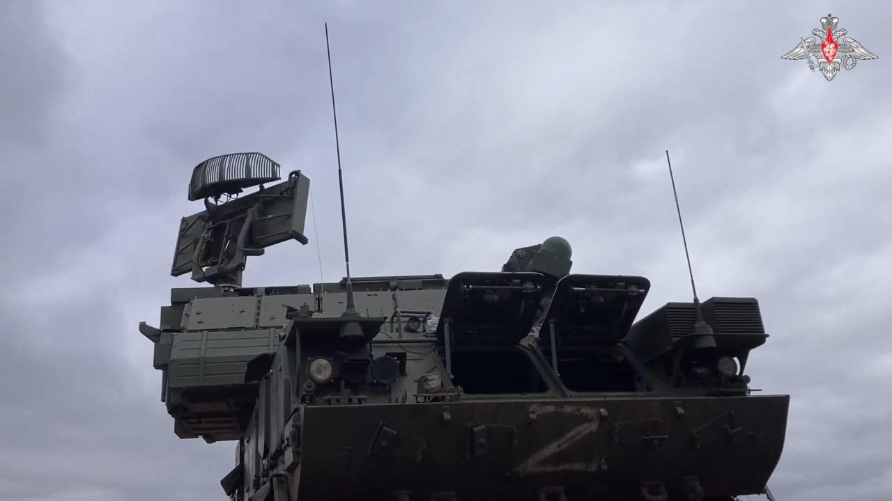 сколько времени летит ракета с каспийского моря до киева
