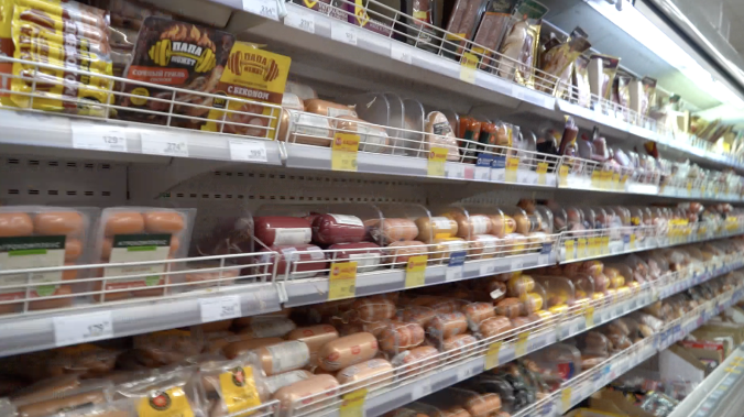 Магазины Севастополя без перебоев получают продукты