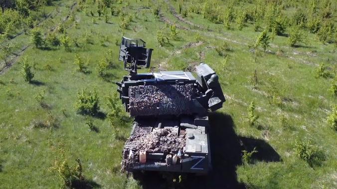 Минобороны: ВС РФ уничтожили склад с американским вооружением. Брифинг