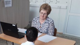 87% детей мигрантов не смогли поступить в школы