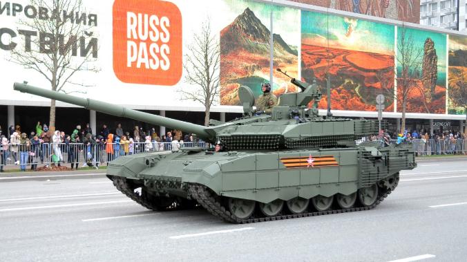 Российские военные продолжают эксперименты с защитой танков от ракет 