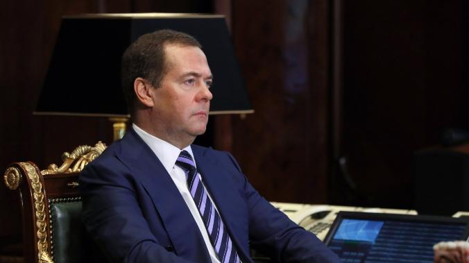 Медведев: упрямство Зеленского позволит России добиться своих целей