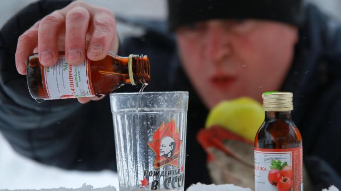 В России хотят ужесточить правила продажи спиртосодержащих медпрепаратов