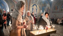 Православные севастопольцы празднуют Рождество Христово