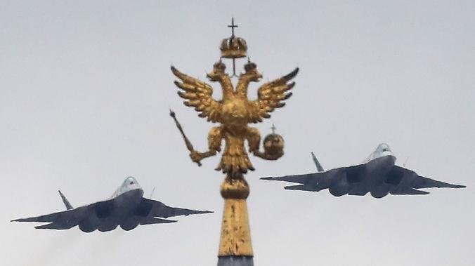 Пилот-испытатель высоко оценил российский истребитель Су-57