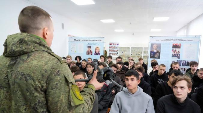 Крымским студентам рассказали о работе с дронами