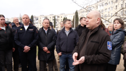 Развожаев: пострадавшим на улице Корчагина окажут помощь