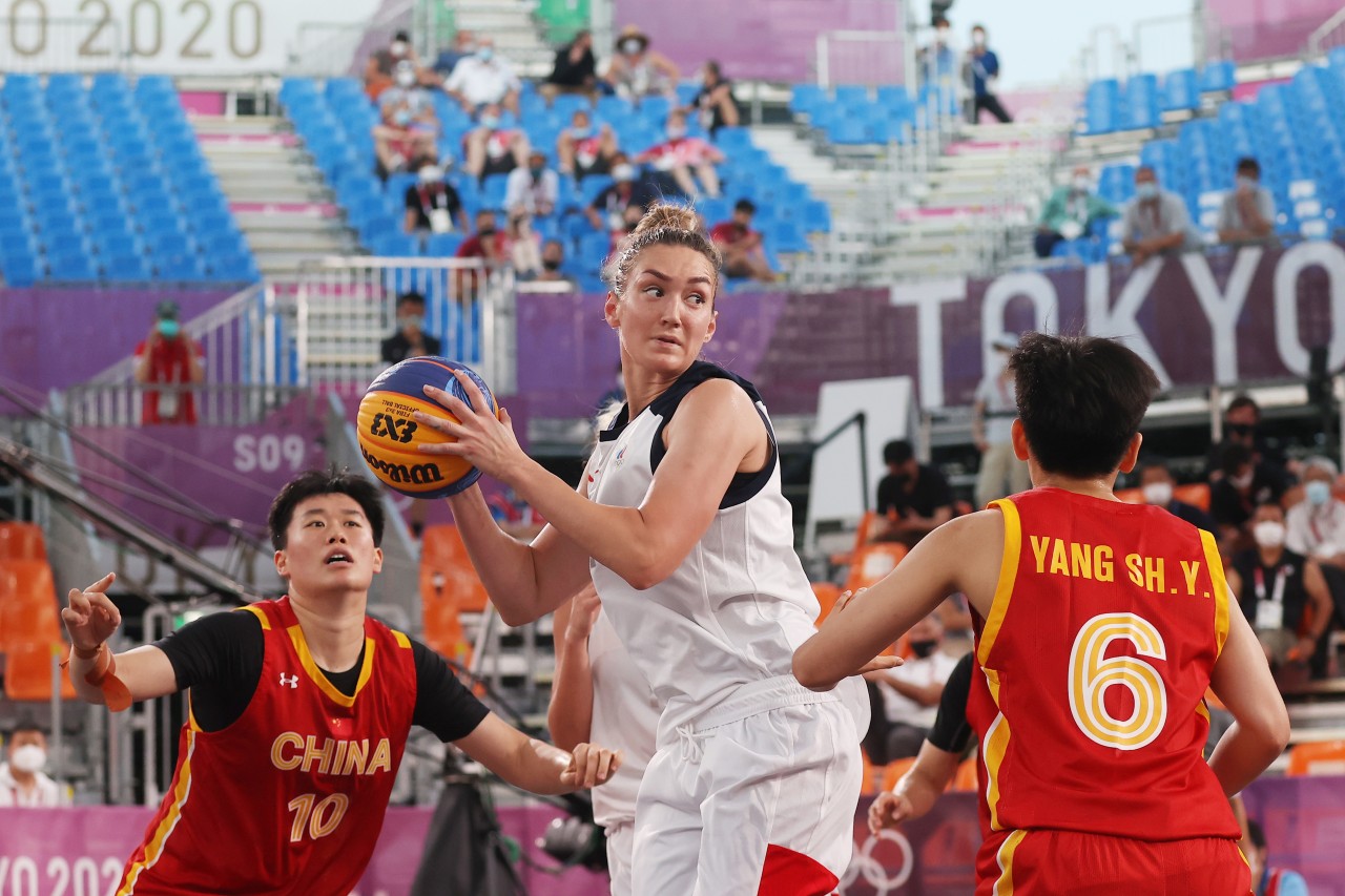 Женский баскетбол включен в программу олимпийских игр. Китайская женская баскетбольная команда. ОИ баскетбол женщины. Баскетбол на Олимпийских играх 2020.
