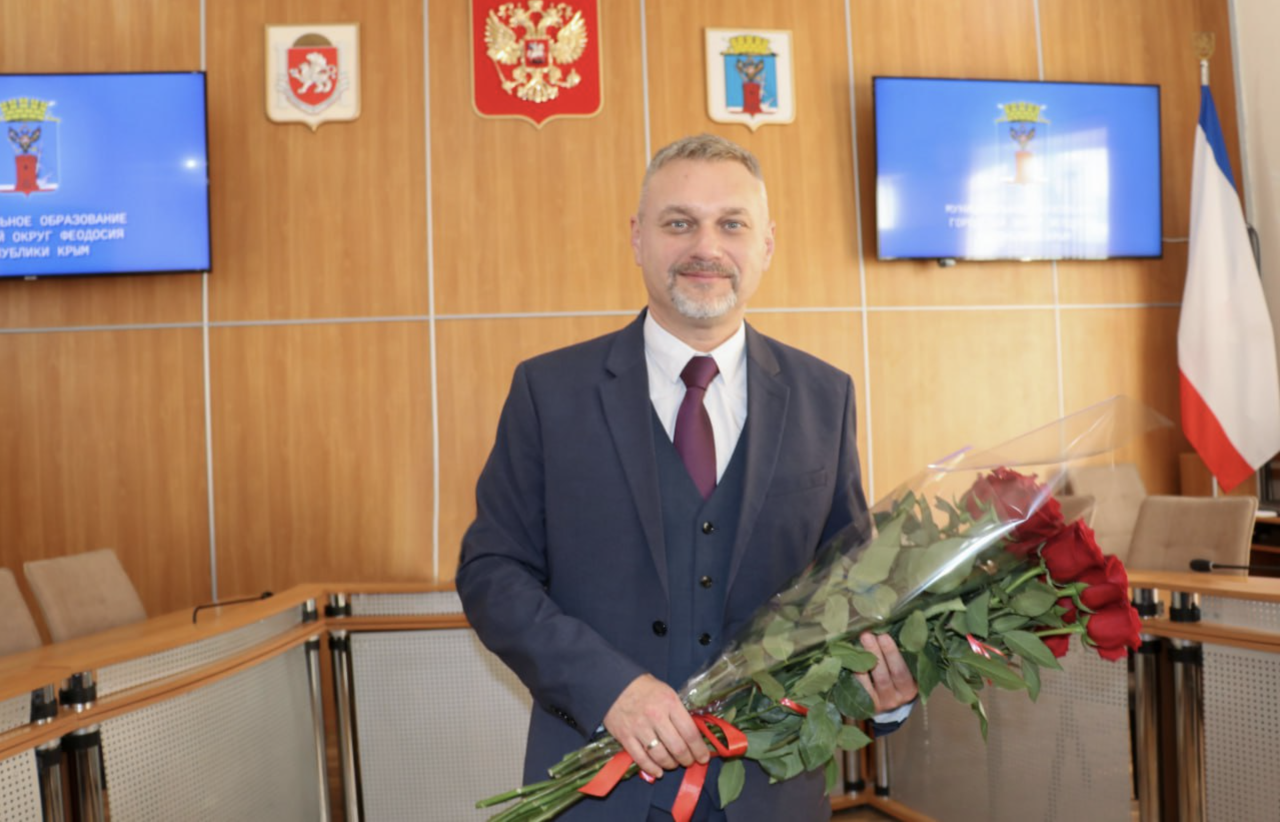 Игорь Ткаченко стал новым главой Феодосии ::Первый Севастопольский
