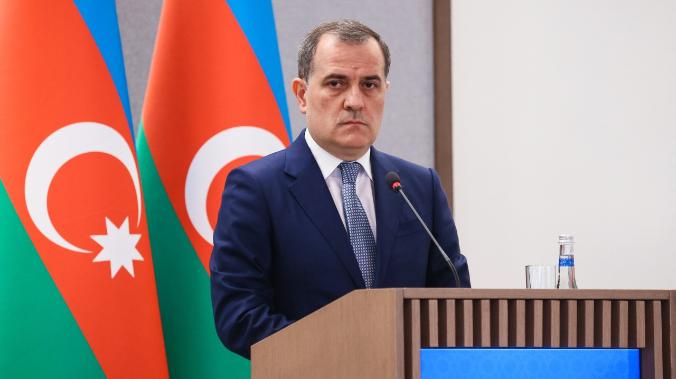 МИД Азербайджана предложил Армении гуманитарное прекращение огня