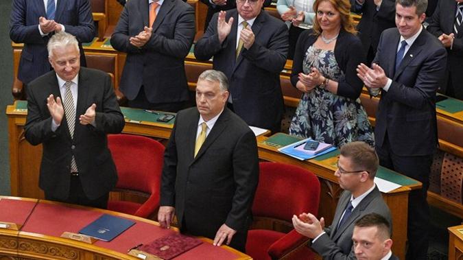 Венгерский парламент переизбрал Орбана премьер-министром