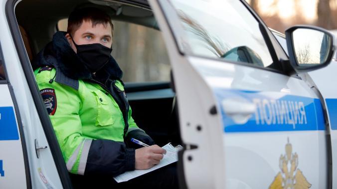 В Сочи нарушитель при погоне протаранил полицейскую машину