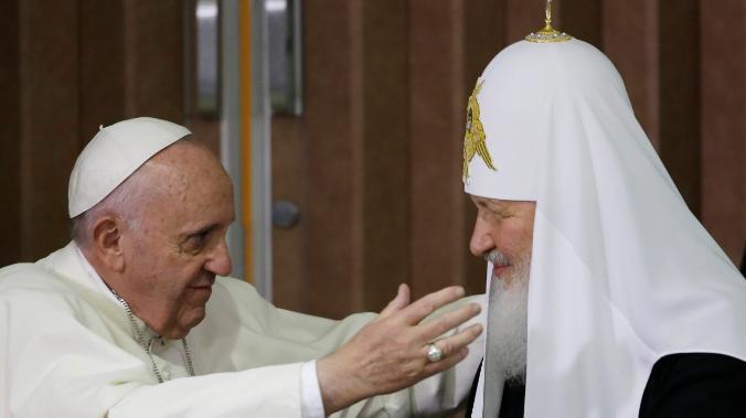 Папа Римский: лай НАТО у границ России привел к реакции Кремля