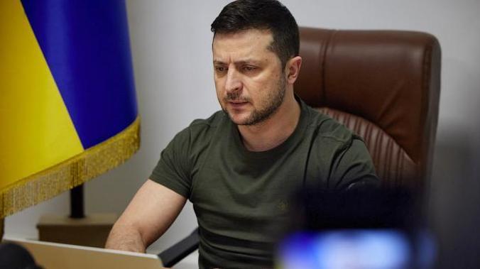 Лукашенко: остановить конфликт на Украине может звонок Зеленскому из США