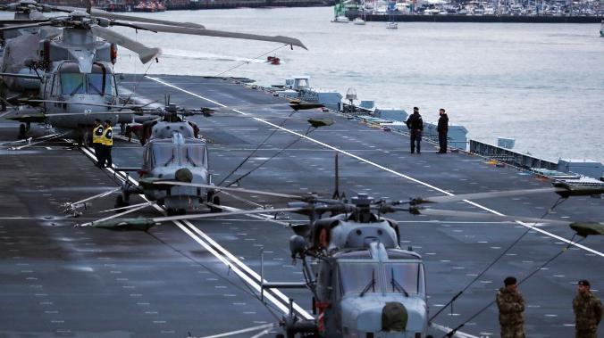 Американцы оснастят два авианосца боевыми лазерами для противодействия Китаю
