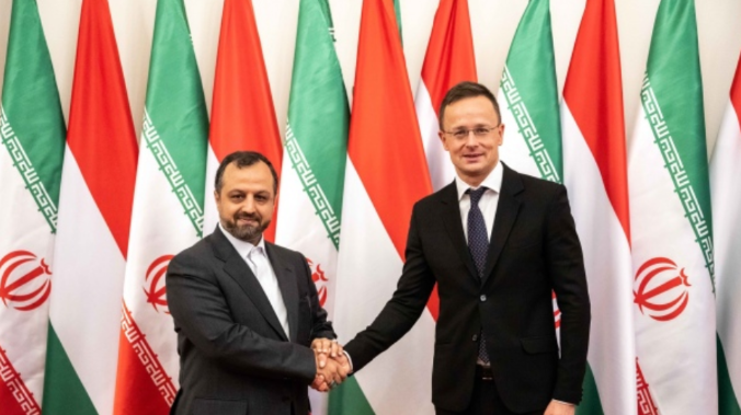 Венгрия заявила о развитии партнерства с Ираном