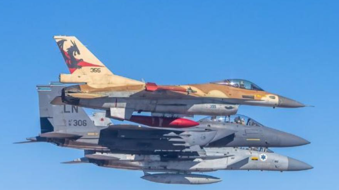 США и Израиль проводят авиационные учения, имитирующие удары по Ирану