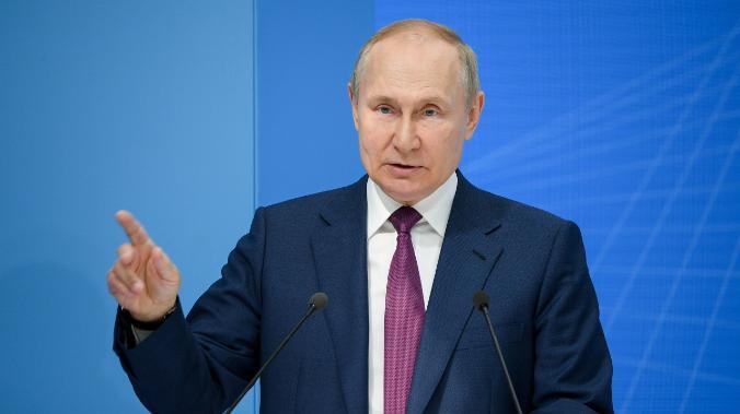 Путин: Запад живет в парадигме колониальной философии