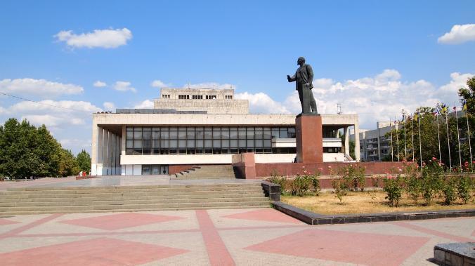 В Симферополе сорвали сроки ремонта площади Ленина