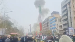 По Тегерану ударили во время массового шествия людей