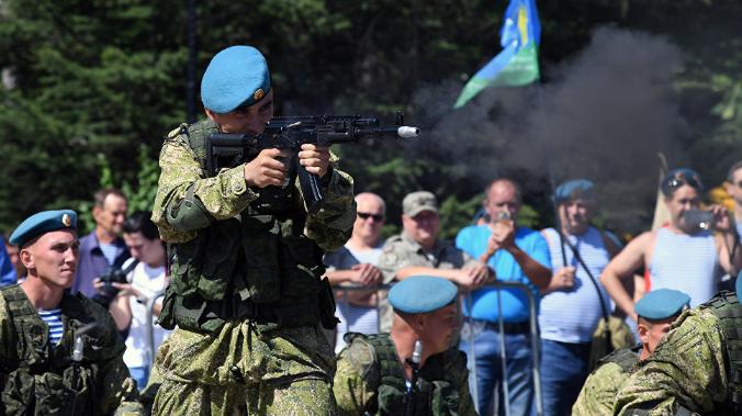 В Крыму отмечают День Воздушно-десантных войск