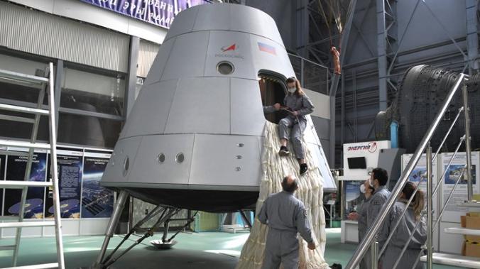 Дмитрий Рогозин: в 2023 году в космос полетит новый многоразовый космический корабль 