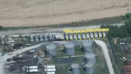 Армия России поразила нефтебазу в Запорожской области