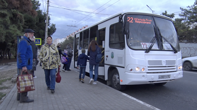 Севастопольцы жалуются на забитые автобусы по утрам