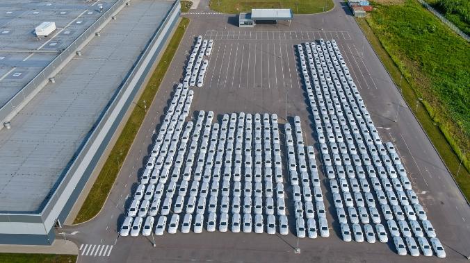 СберАвто: новый автомобиль на автомате обойдется в 1,7 млн рублей